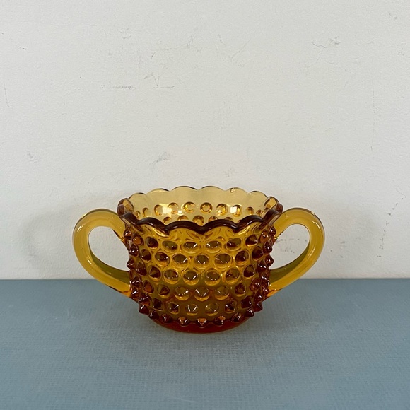 Vintage Fenton Amber Hobnail Vase & Sugar Bowl - Picture 4 of 8